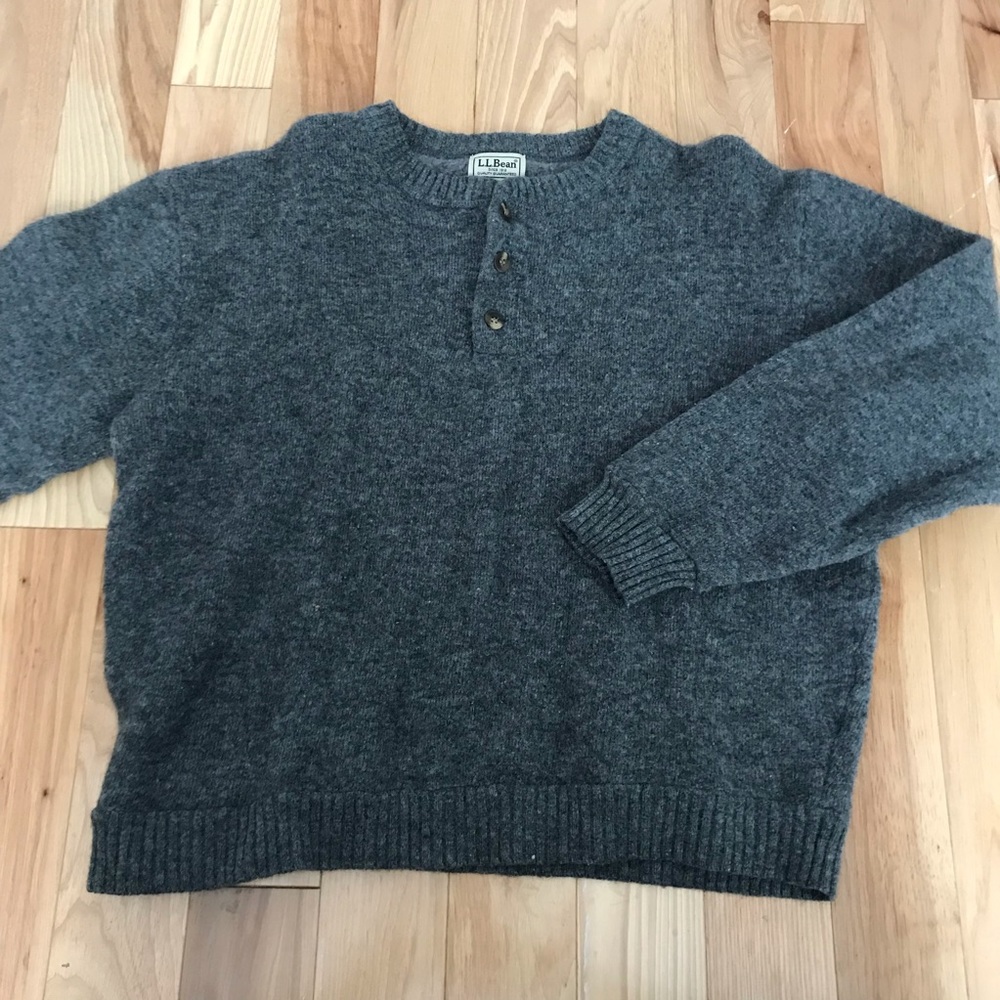 Men’s LL Bean Lambswool sweater